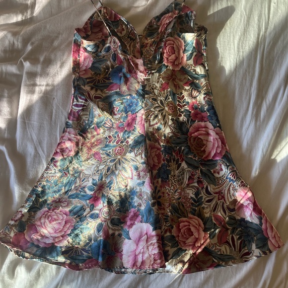 Vintage Victoria’s Secret slip dress LIKE NEW - Picture 2 of 3